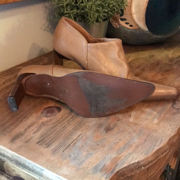 Heels - Picture 5 of 5